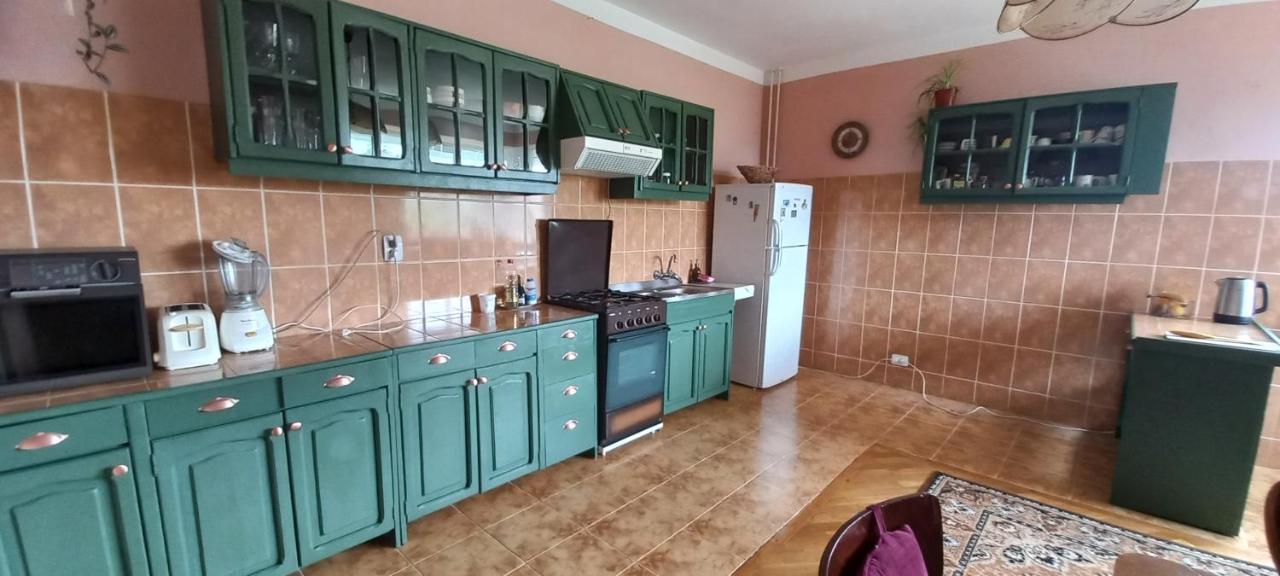 Апартаменты Casa Zora Алба-Юлия Экстерьер фото